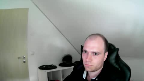 here4y online show from 8, 6, 2026