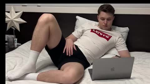 j_lyle_x online show from 22, 2, 2026