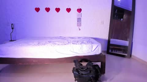 Snapshot of j_martony chatting on 27, 9, 2025 j_martony online show from 27, 9, 2025