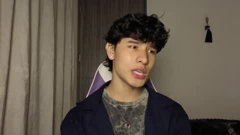 Snapshot of j_u_p_i_t_e_r chatting on 6, 11, 2025 Noah online show from 6, 11, 2025