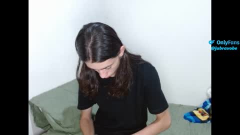 Andrs online show from 6, 3, 2025