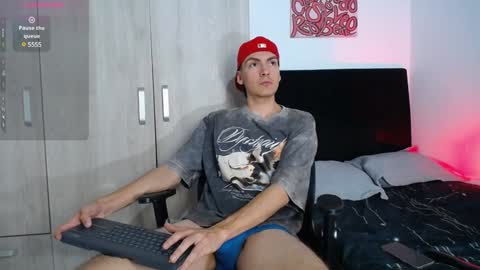 INDEPENDENT MODEL online show from 26, 1, 2025