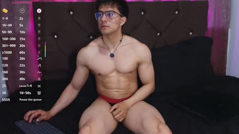 Jacke online show from 5, 3, 2026