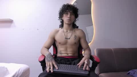 Jackes Taylor online show from 5, 2, 2026