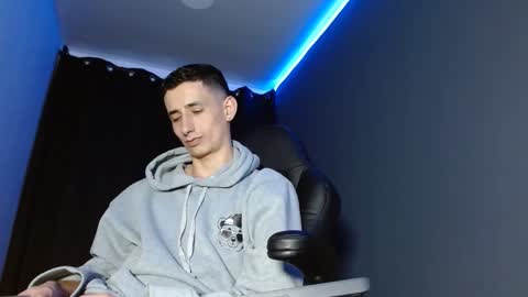 Snapshot of jackk_ho chatting on 17, 12, 2024 Jack online show from 17, 12, 2024