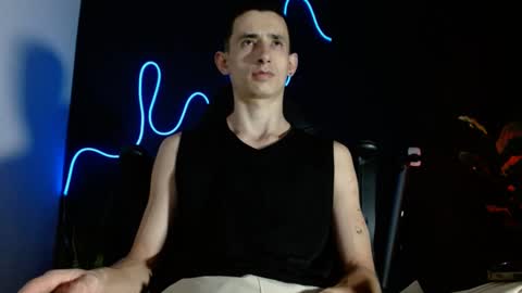 Snapshot of jackk_ho chatting on 12, 3, 2025 Jack online show from 12, 3, 2025