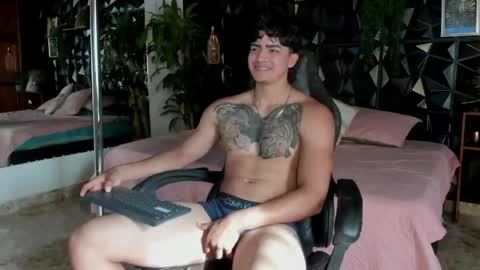 Snapshot of jackson_macleyn chatting on 28, 4, 2026 Jackson online show from 28, 4, 2026