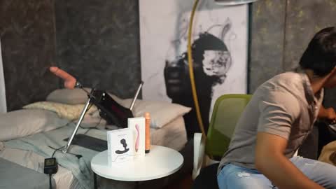 Jackson Bell online show from 17, 1, 2025