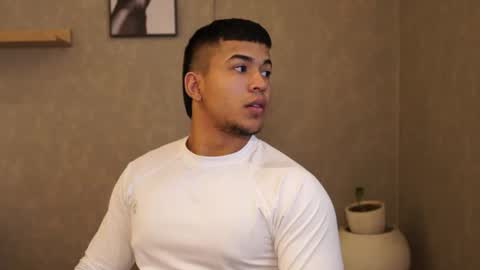 Jackson Bell online show from 7, 4, 2026