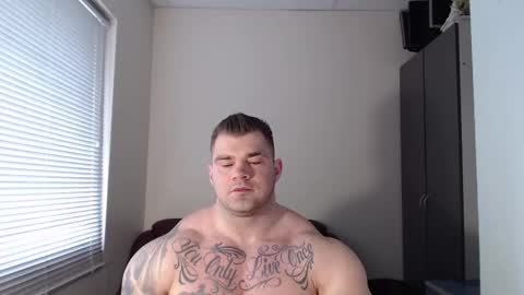 Snapshot of jackyhuge chatting on 8, 3, 2025 Jacky online show from 8, 3, 2025