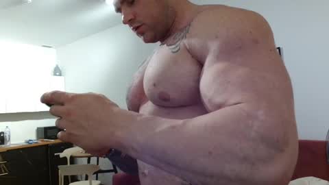 Snapshot of jackyhuge chatting on 8, 9, 2025 Jacky online show from 8, 9, 2025