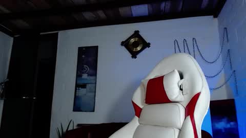 Michael Caicedo online show from 8, 3, 2025