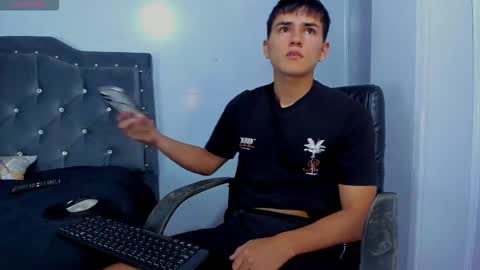 Snapshot of jacobb_lee chatting on 13, 11, 2025 Jacob Lee online show from 13, 11, 2025