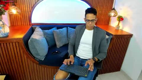 Snapshot of jacobdraven chatting on 8, 11, 2025 jacobdraven online show from 8, 11, 2025