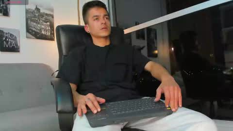 Snapshot of jacobstones_ chatting on 2, 2, 2025 JACOB STONES online show from 2, 2, 2025