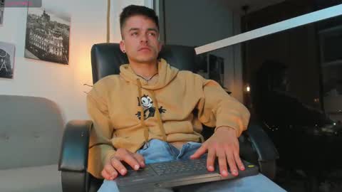 Snapshot of jacobstones_ chatting on 13, 2, 2025 JACOB STONES online show from 13, 2, 2025