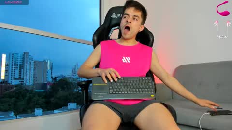 Snapshot of jacobstones_ chatting on 16, 10, 2025 JACOB STONES online show from 16, 10, 2025