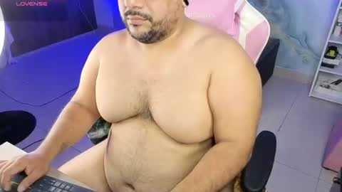 Snapshot of jacoob_woods chatting on 18, 7, 2026 daddy sir master bear online show from 18, 7, 2026