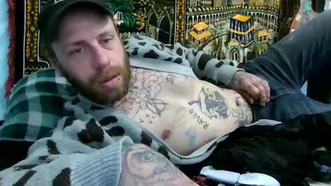 Snapshot of jacquestrap90 chatting on 5, 1, 2025 vincentlove online show from 5, 1, 2025
