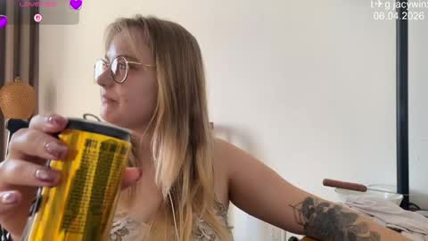 jacywinslat online show from 6, 4, 2026