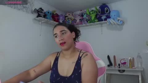 JADDE LUXY online show from 6, 3, 2025