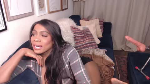 Jade online show from 12, 12, 2024