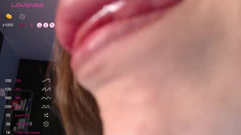 Jade online show from 28, 9, 2025