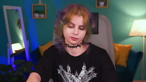 jade_castle online show from 1, 2, 2025