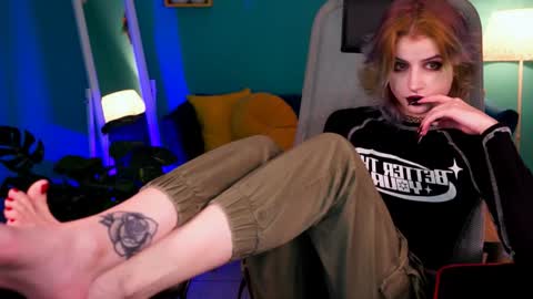 jade_castle online show from 7, 2, 2025