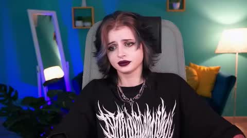 jade_castle online show from 11, 2, 2025