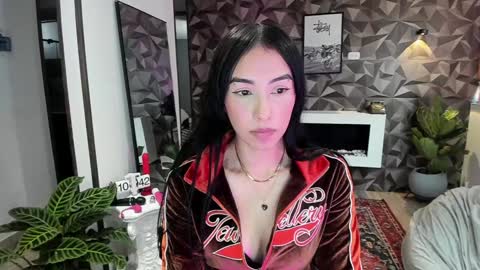 Jade  independent model online show from 25, 1, 2025