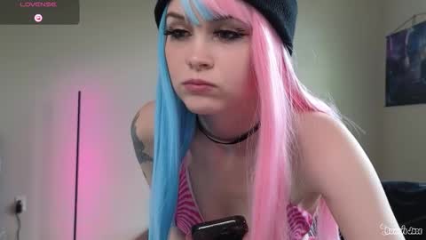 Bunnie Jade online show from 18, 10, 2025