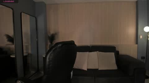 JADE EVANS online show from 14, 12, 2025