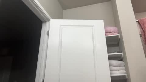 Jade james online show from 18, 11, 2025