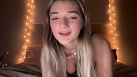 Jade james online show from 17, 12, 2025