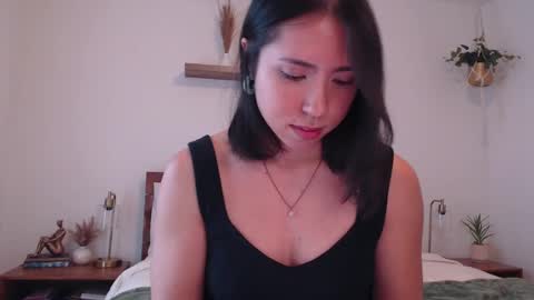 Jade Love online show from 22, 1, 2025