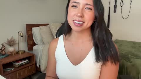 Jade Love online show from 1, 10, 2025