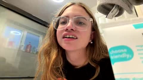 Snapshot of jademonroe0522 chatting on 9, 1, 2026 jademonroe0522 online show from 9, 1, 2026