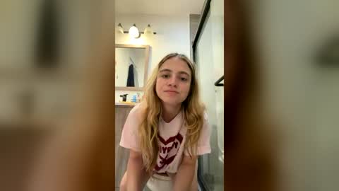 jademonroe0522 online show from 13, 7, 2026