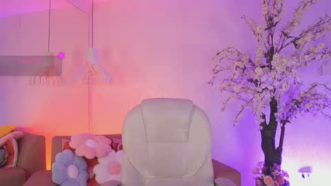 Jade Summer online show from 21, 2, 2026