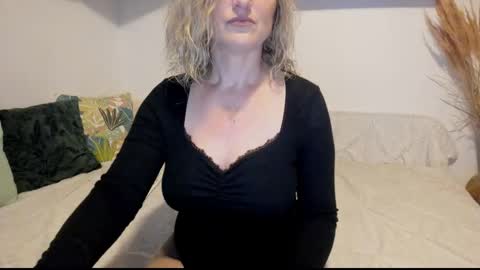 elena online show from 20, 11, 2025