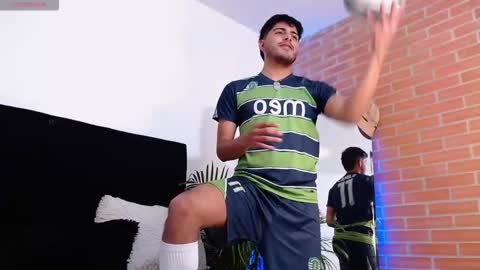 Snapshot of jaiden_thoner chatting on 30, 10, 2025 Jaiden online show from 30, 10, 2025