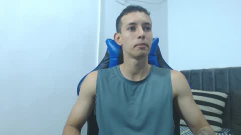 Snapshot of jake_shadow14 chatting on 4, 12, 2025 Hi guys im new 3 online show from 4, 12, 2025