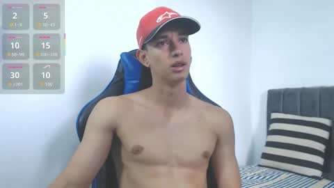 Snapshot of jake_shadow14 chatting on 5, 12, 2025 Hi guys im new 3 online show from 5, 12, 2025