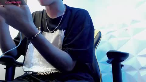 jake_tripp online show from 18, 12, 2024