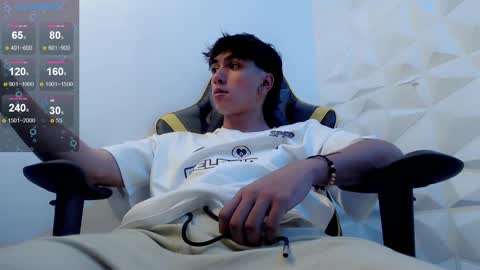 jake_tripp online show from 23, 2, 2025