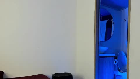 Santiago online show from 8, 2, 2025