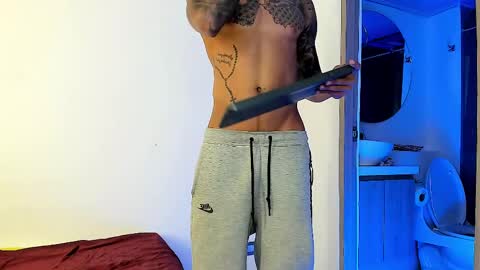 Santiago online show from 11, 2, 2025