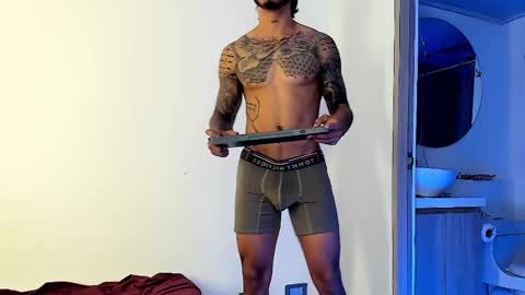 Santiago online show from 12, 2, 2025