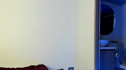 Santiago online show from 12, 2, 2025